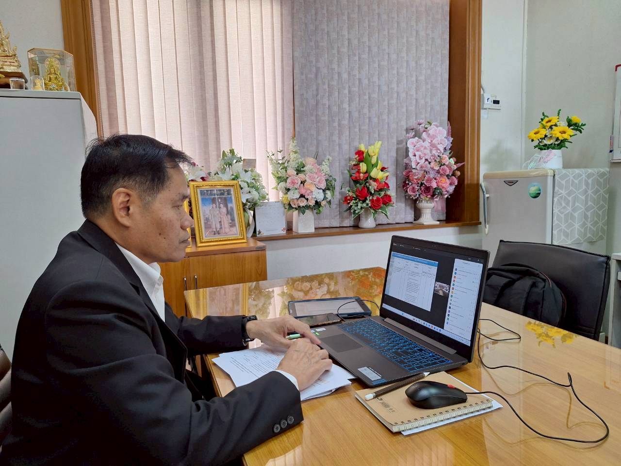 title - ผู้ตรวจราชการ ส.ป.ก. เข้าร่วมประชุมตรวจติดตามความก้าวหน้าผลการดำเนินงานตามแผนการตรวจราชการ ของผู้ตรวจราชการกระทรวงเกษตรและสหกรณ์ ประจำปีงบประมาณ พ.ศ. 2569 รอบที่ 1 ในเขตตรวจราชการที่ 11 จังหวัดสกลนคร